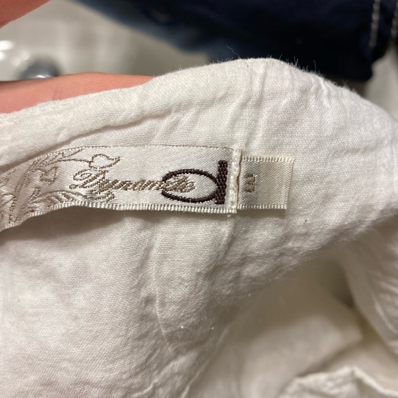 White Lace Dynamite Skirt - Picture 2 of 3